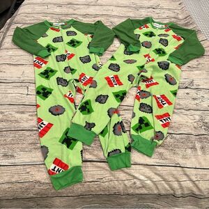 Lot of 2 Green Minecraft “creeper”Fleece One Piece Pajamas With Hoods Size 8